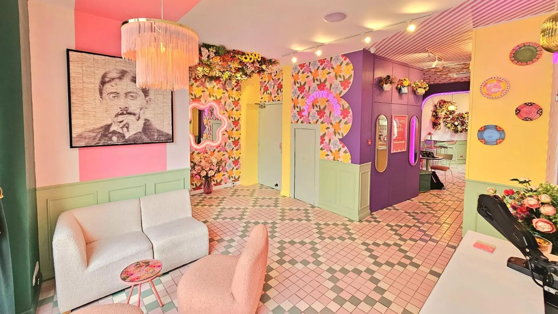 Hotel La Petite Rosa Paris