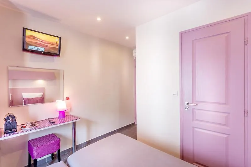 Hotel La Petite Rosa Paris France