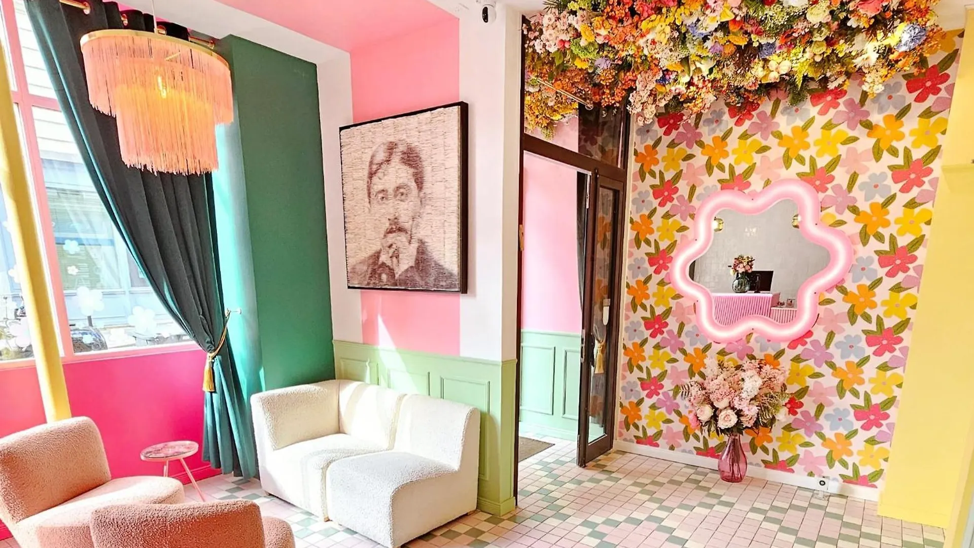 Hotel La Petite Rosa Paris
