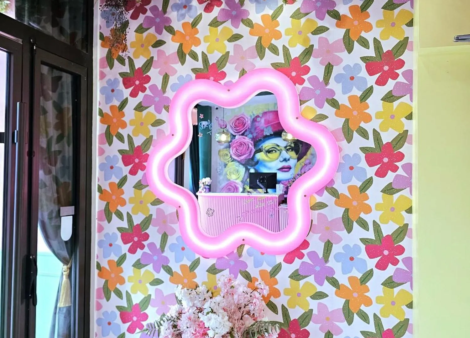 Hotel La Petite Rosa Paris