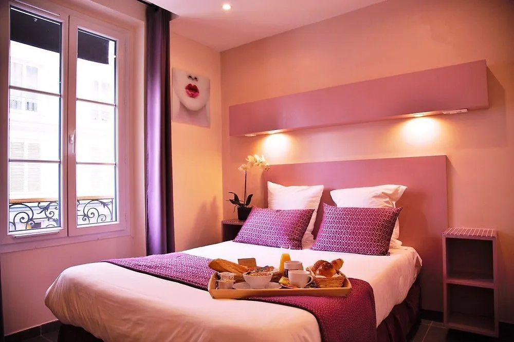Hotel La Petite Rosa Paris 3*,